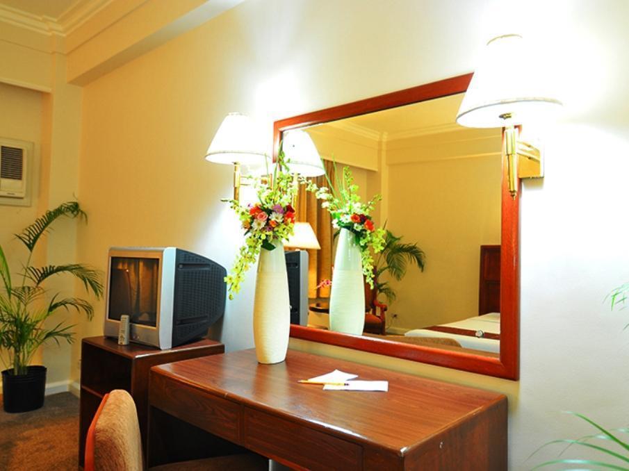 Отель Grand Men Seng Davao Экстерьер фото
